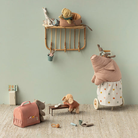 Pet supply, Toys