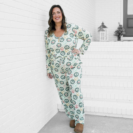 WOMEN'S PAJAMA SET- Christmas Peace - HoneyBug 