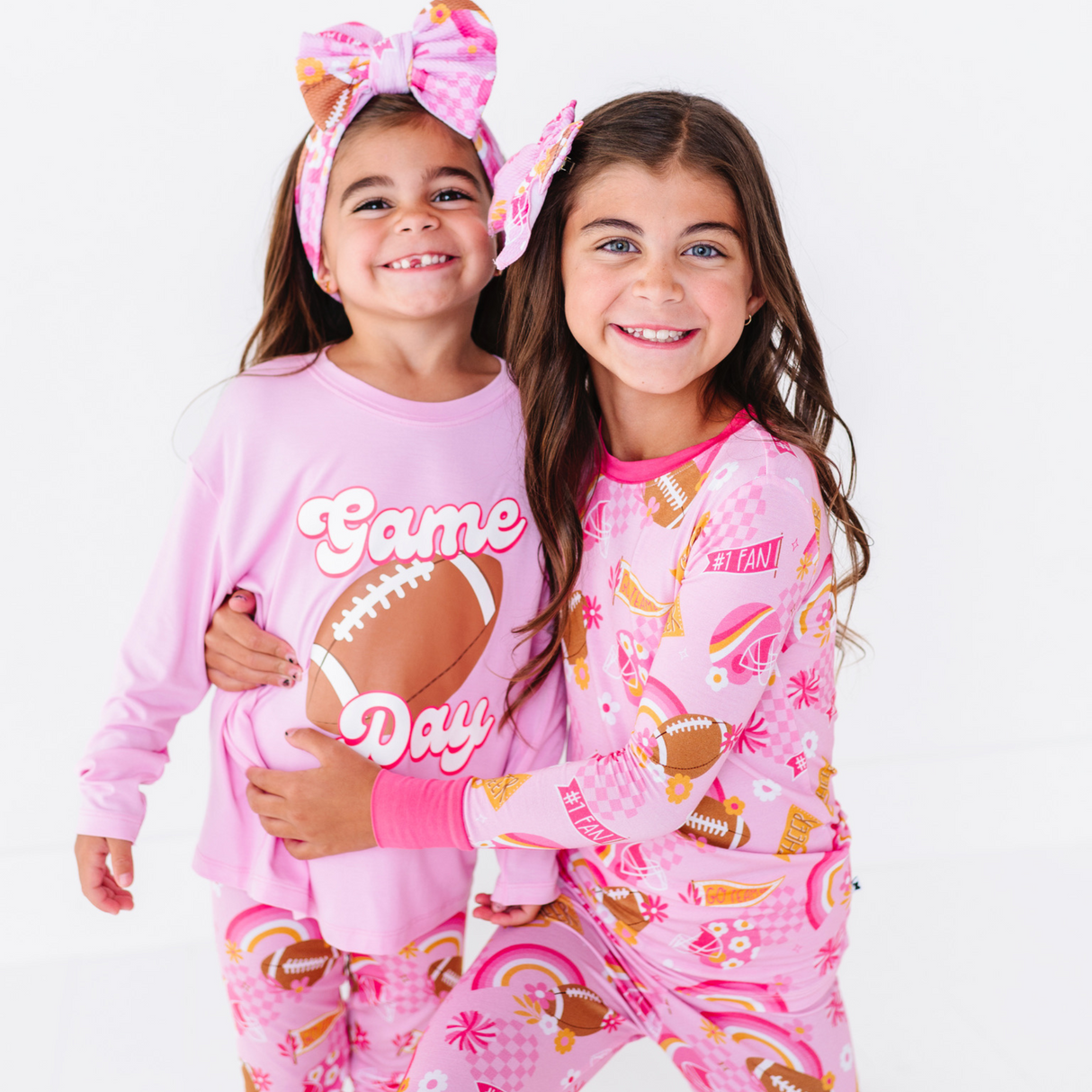 On Game Days We Wear Pink Cha Cha Leggings and Graphic Set - HoneyBug 