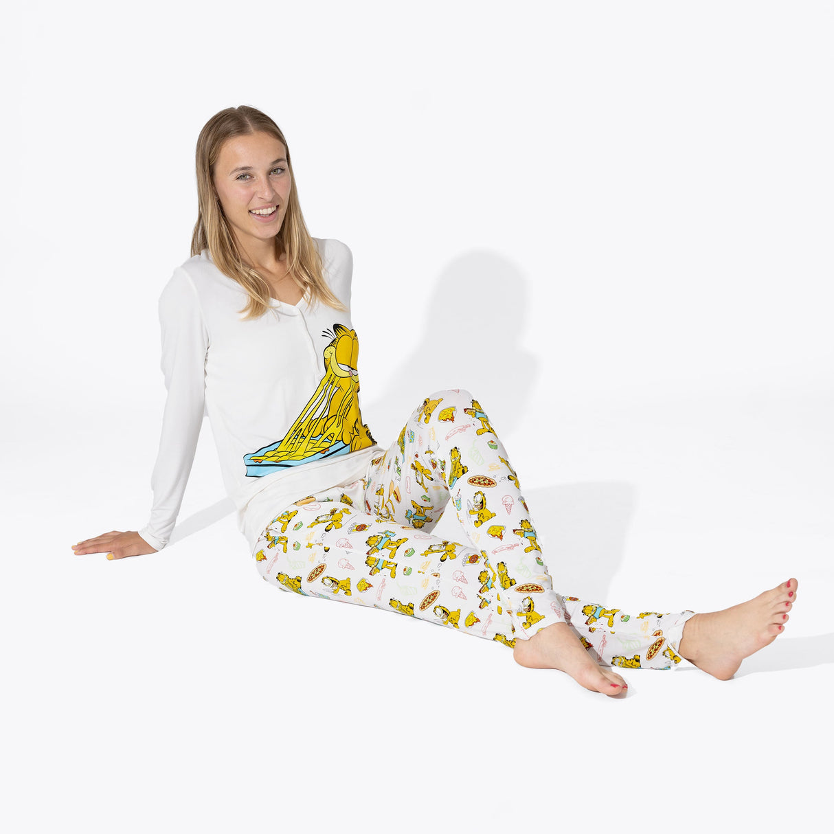 Garfield: Snack Attack Bamboo Women's Pajama Set - HoneyBug 