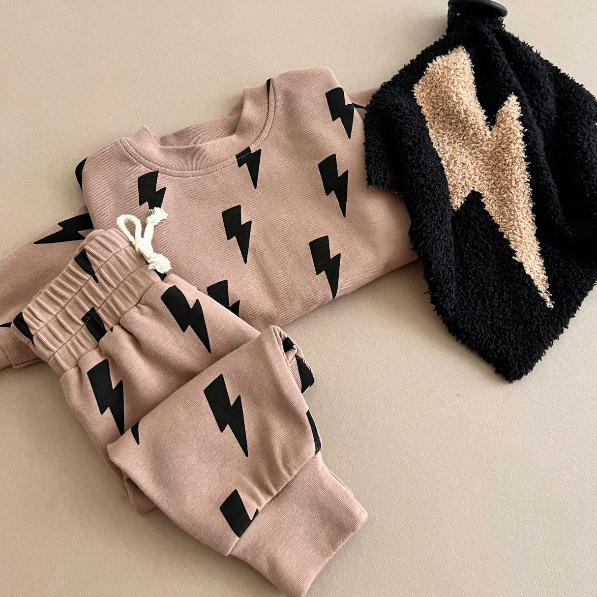 Jogger Set | Mocha Bolts