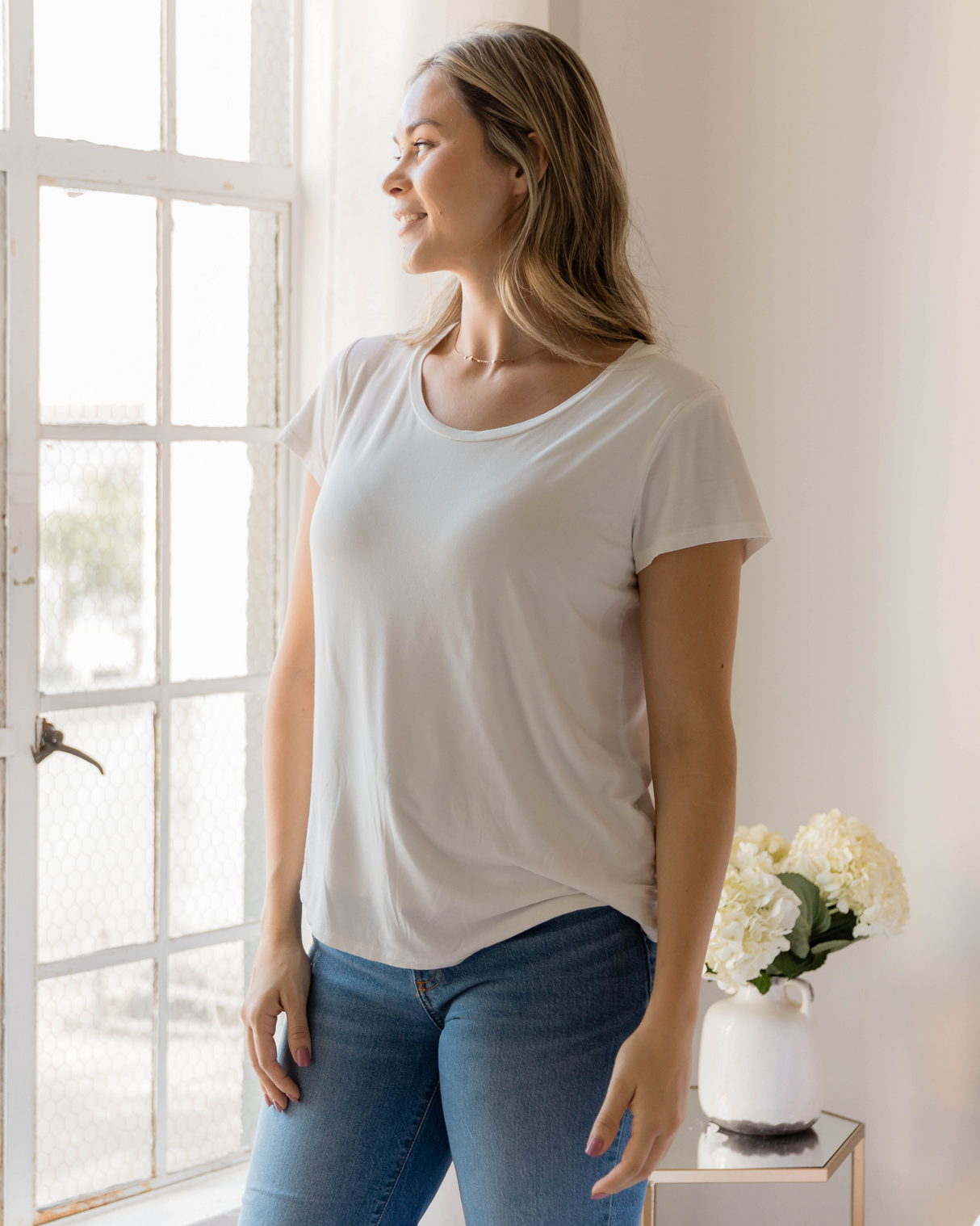 Everyday Maternity & Nursing T-shirt | White - HoneyBug 