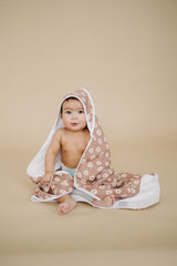 Daisy Dream Muslin Hooded Towel - HoneyBug 