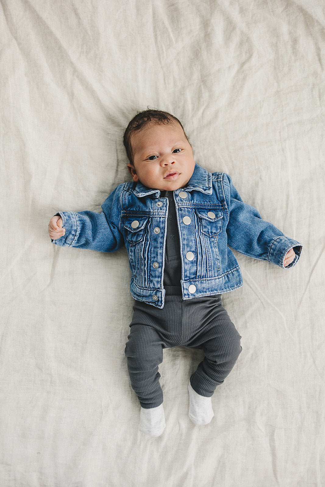 Charcoal Organic Snap Long Sleeve Ribbed Bodysuit - HoneyBug 