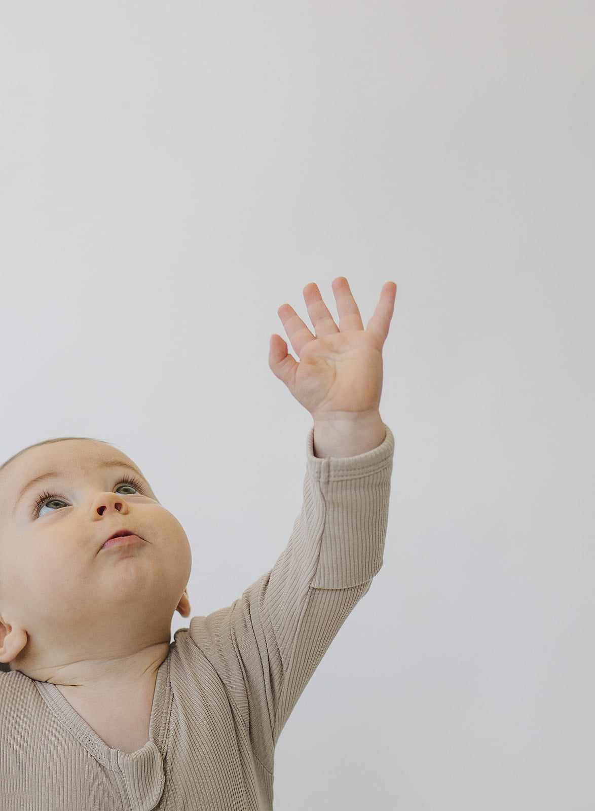 Oatmeal Organic Cotton Ribbed Zipper - HoneyBug 