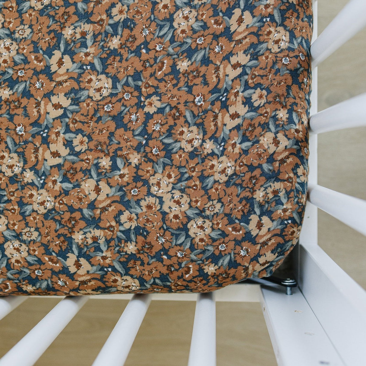 Venetian Floral Muslin Crib Sheet - HoneyBug 