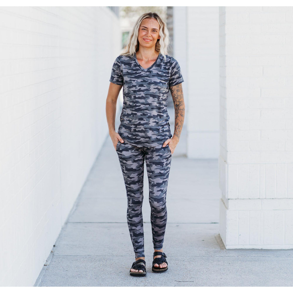 MAMA V-NECK- Chris Camo - HoneyBug 