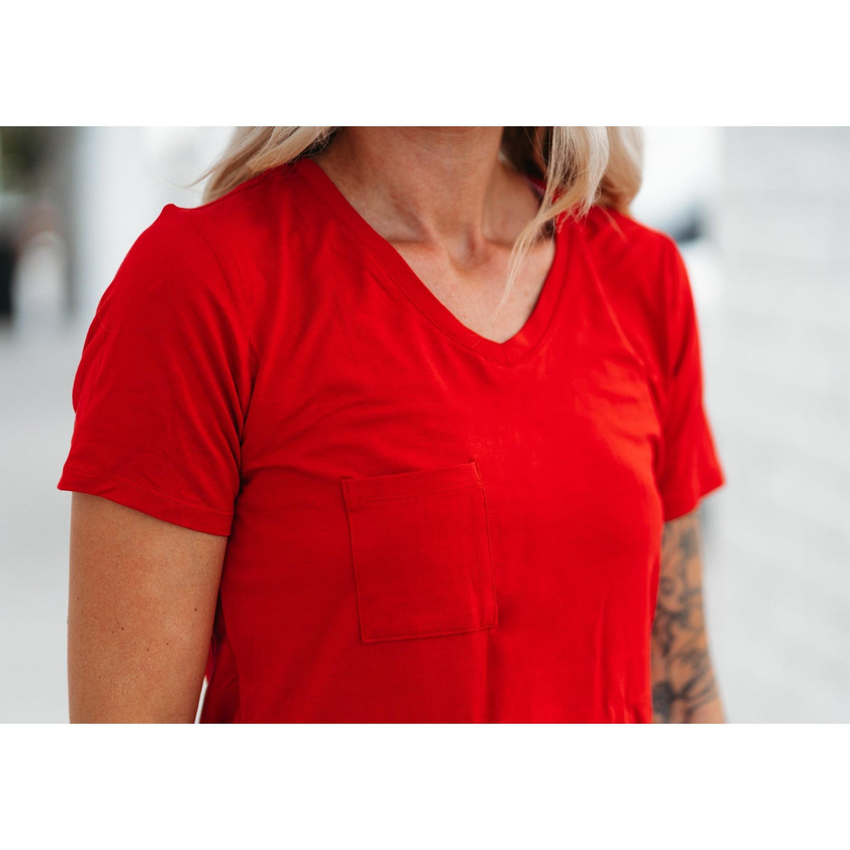 MAMA V-NECK- Red - HoneyBug 