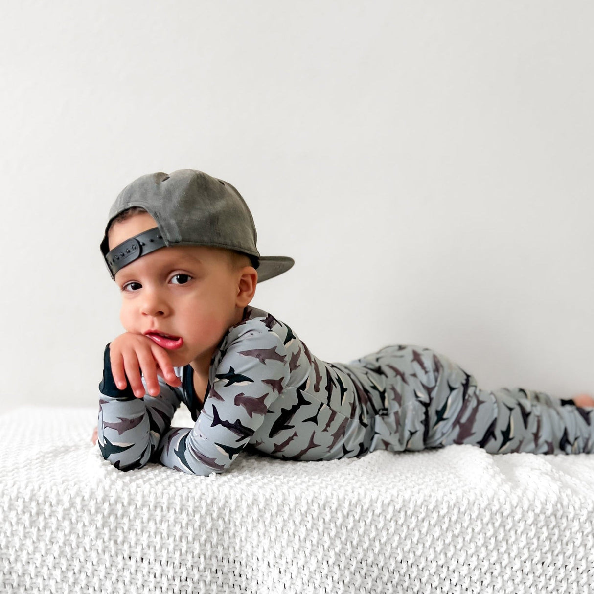 LONG SLEEVE 2 PIECE SETS- Sharks - HoneyBug 