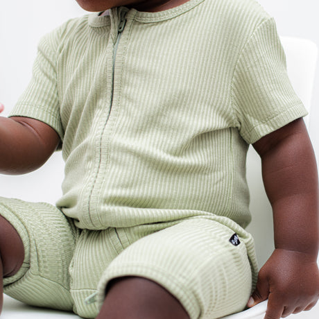 SHORTIE ZIP ROMPER - Pistachio Ribbed - HoneyBug 