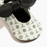 Power Play Knotted Bow Baby Shoe - HoneyBug 