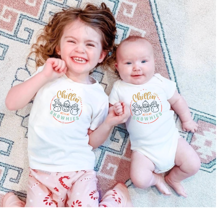 graphic tee | snowmies - HoneyBug 