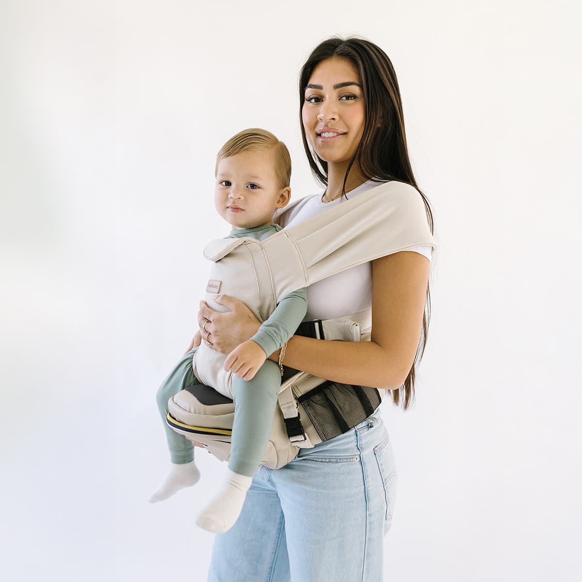 The Tushbaby Hip Carrier - HoneyBug 
