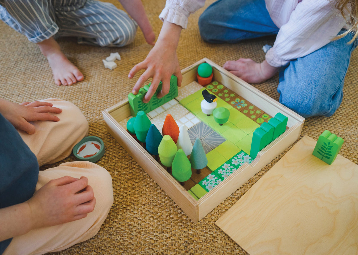 Little Garden Designer - HoneyBug 