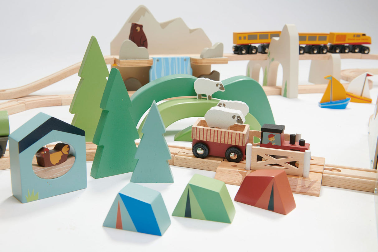 Mountain View Train set - HoneyBug 