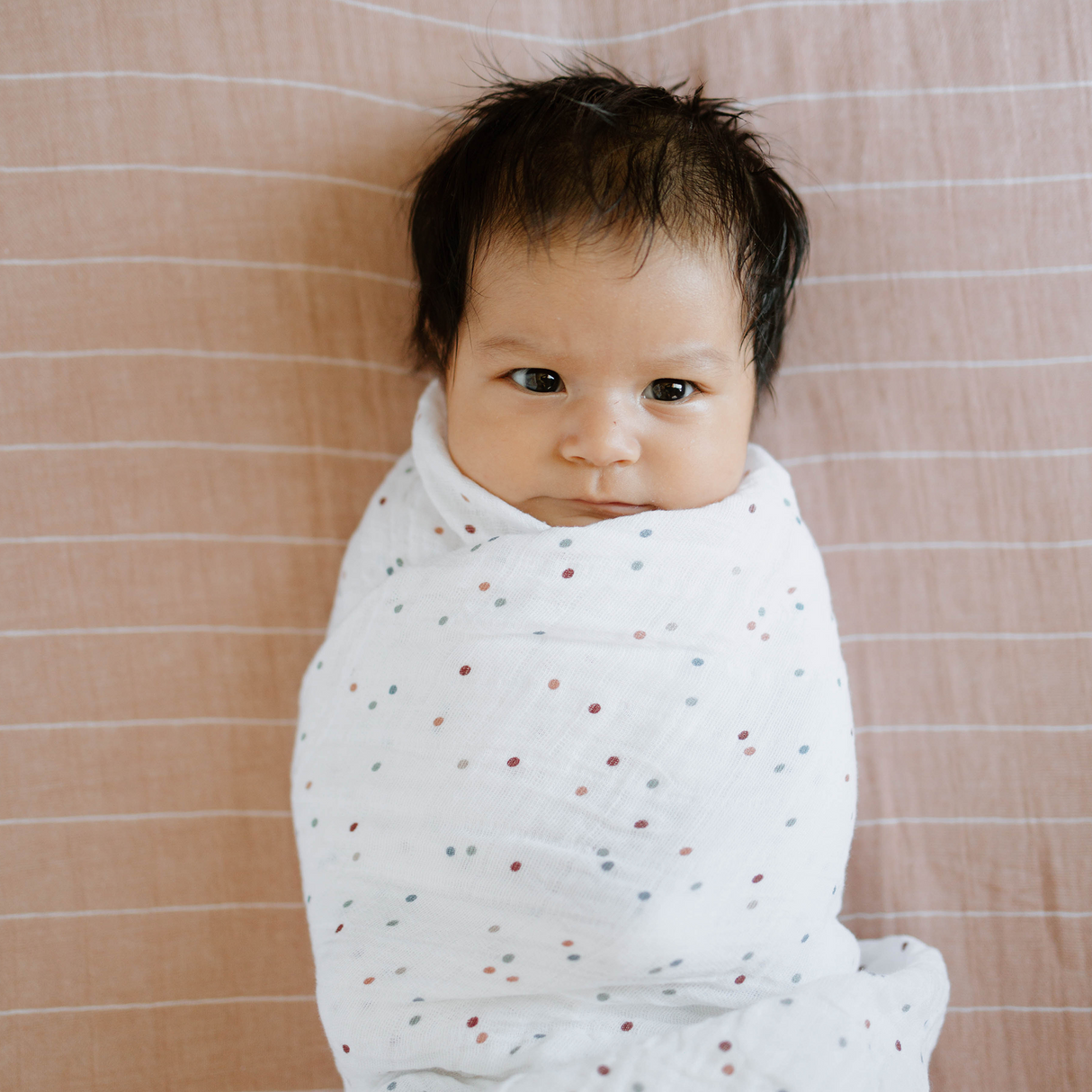 Cotton Muslin Swaddle Blanket - Dots - HoneyBug 