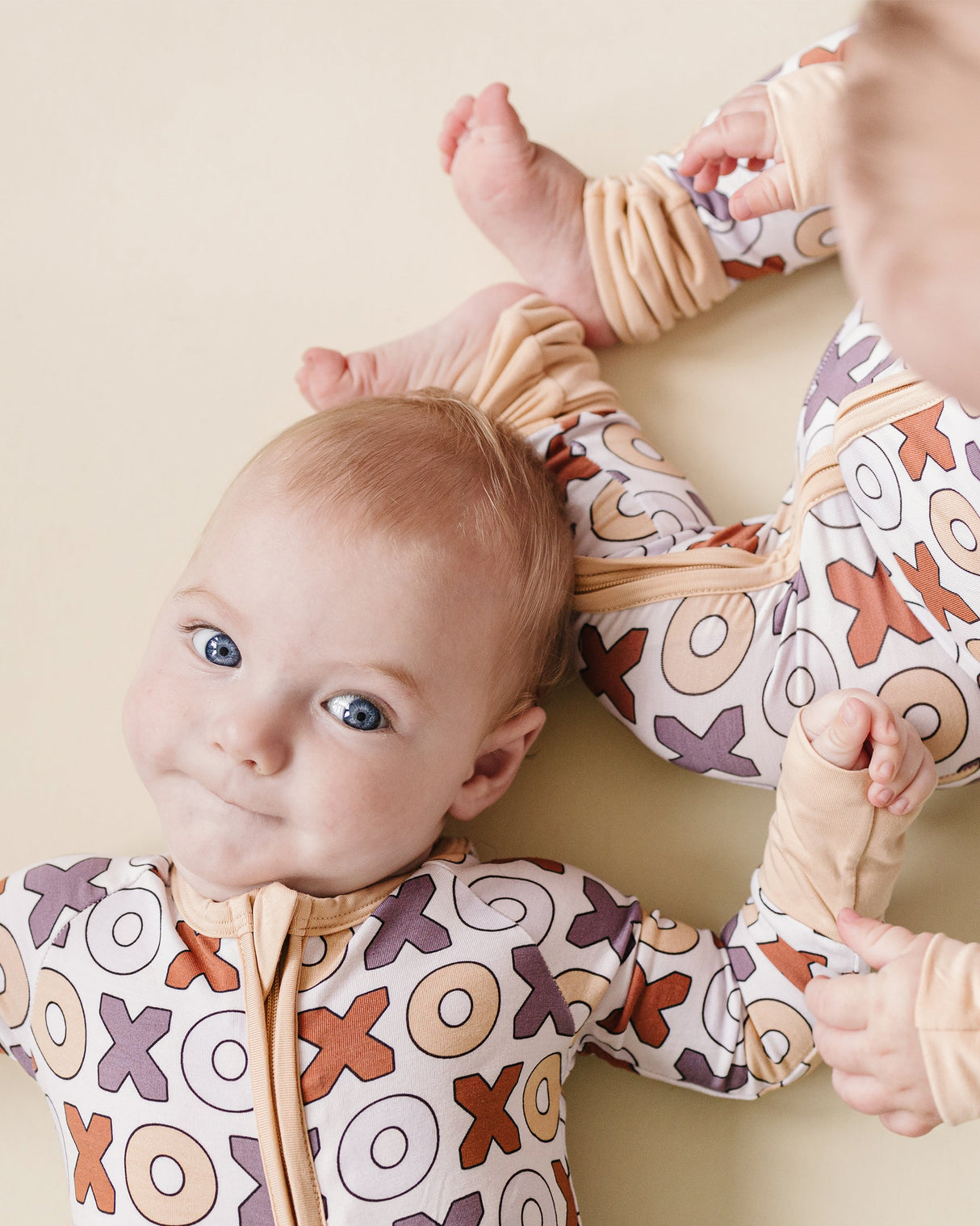Bamboo Zip Romper | Xoxo - HoneyBug 