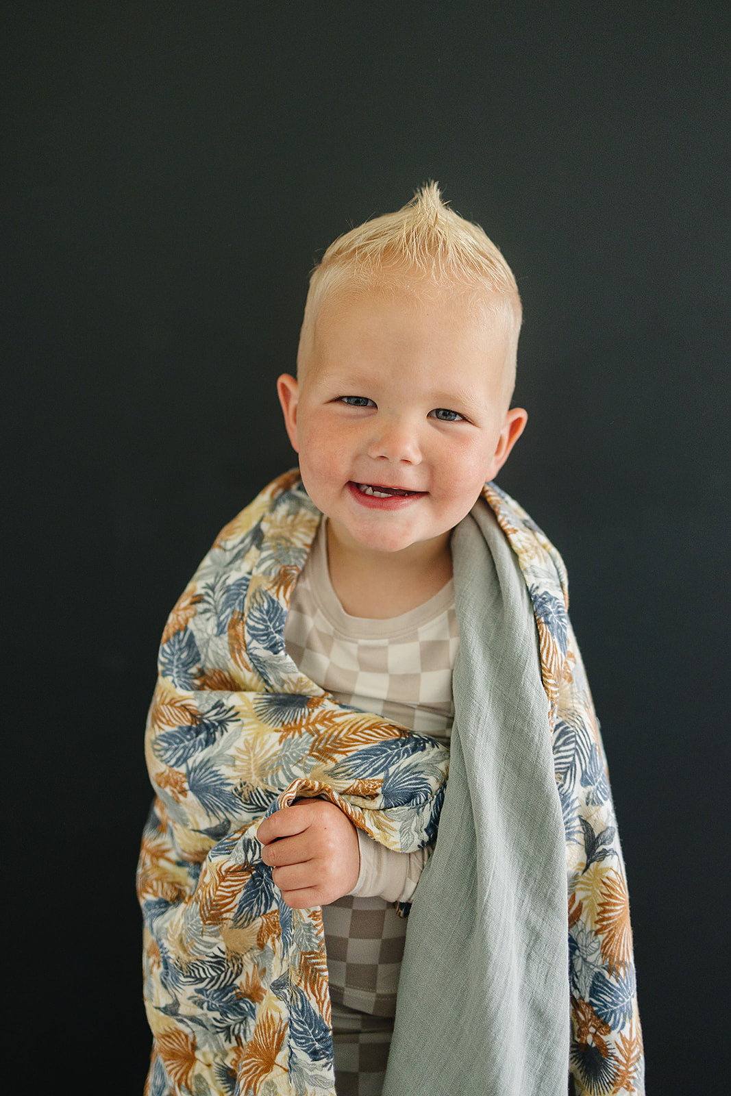 Paradise Palms+ Dusty Blue Muslin Quilt - HoneyBug 