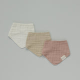 Oatmeal Muslin Bib - HoneyBug 