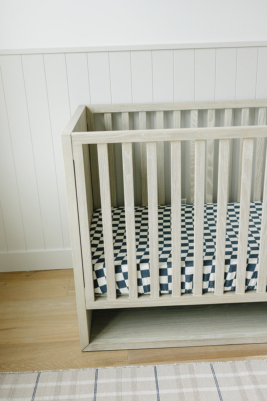 Charcoal Checkered Muslin Crib Sheet - HoneyBug 
