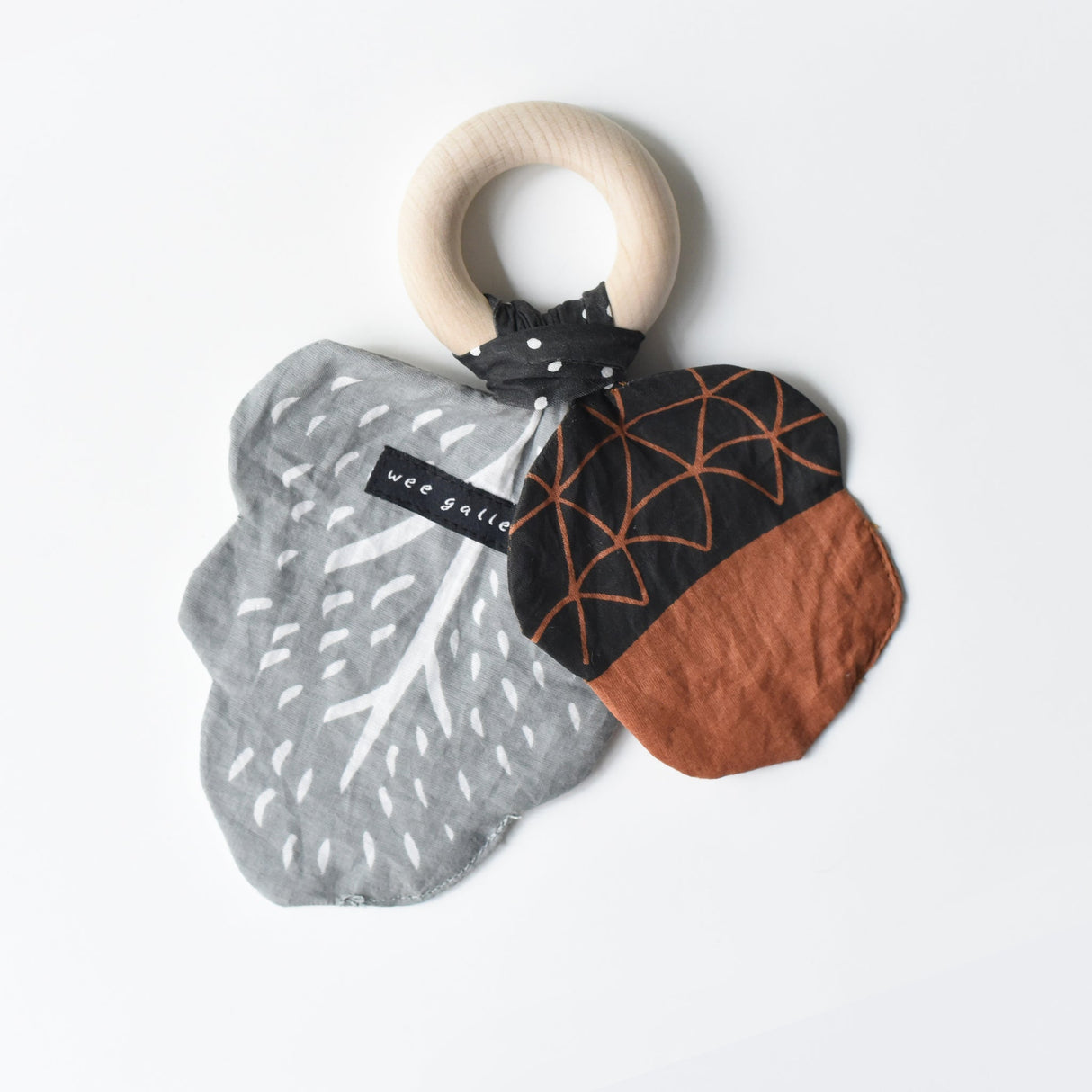 Crinkle Teether - Acorn - HoneyBug 