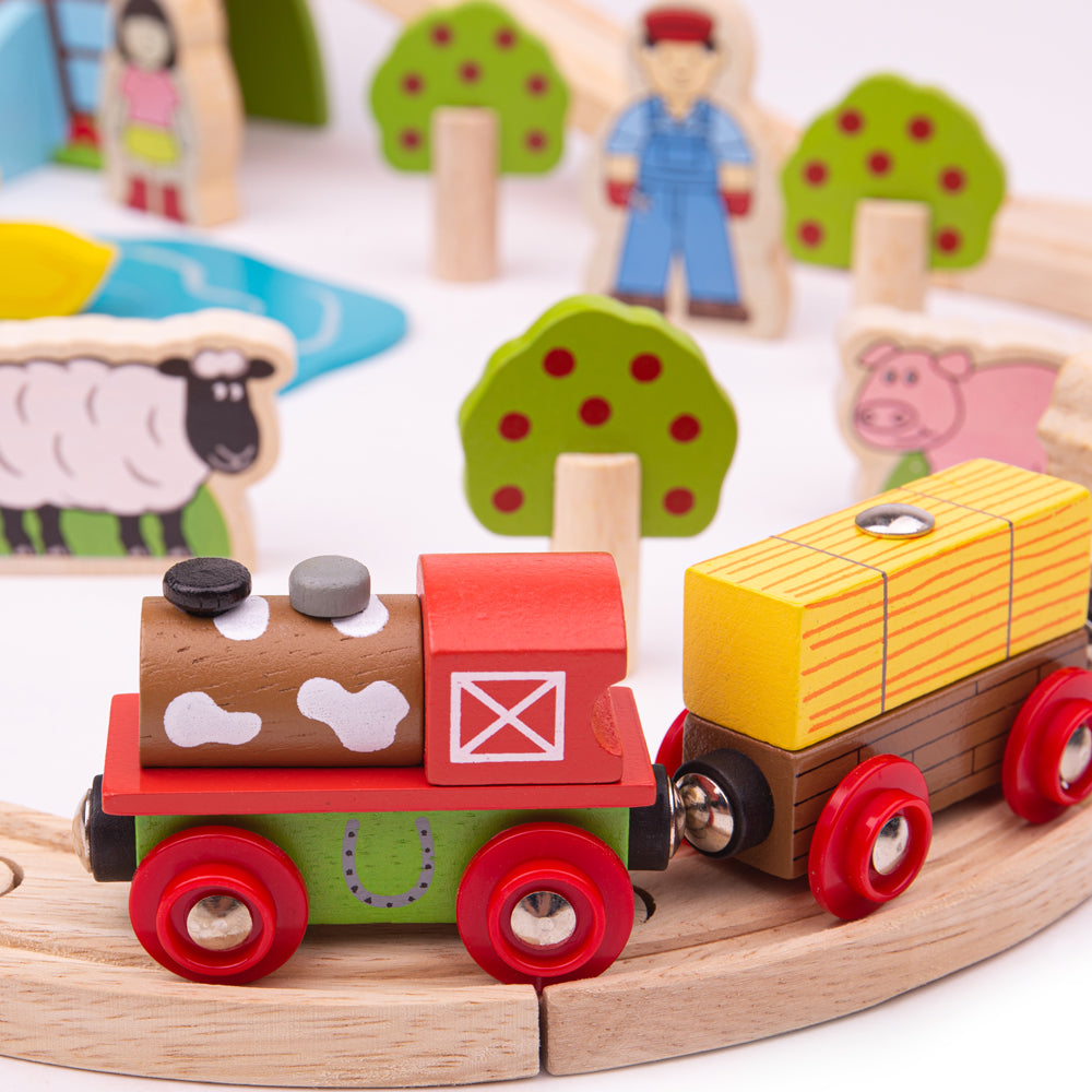 Farm Train Set - HoneyBug 