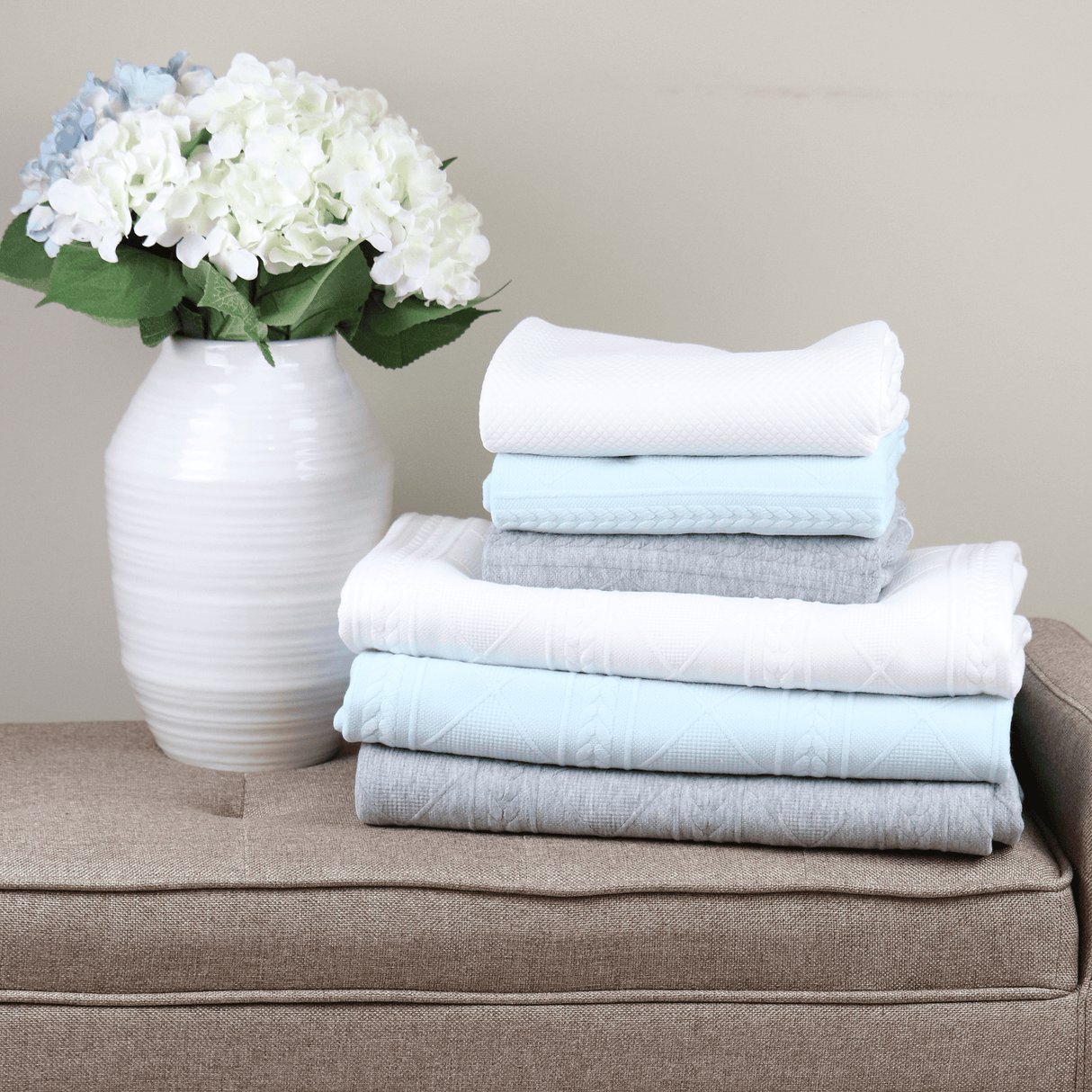 White 50" x 60" Full Size Knit Throw - HoneyBug 
