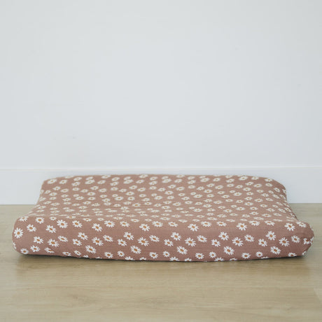 Daisy Dream Muslin Changing Pad Cover - HoneyBug 