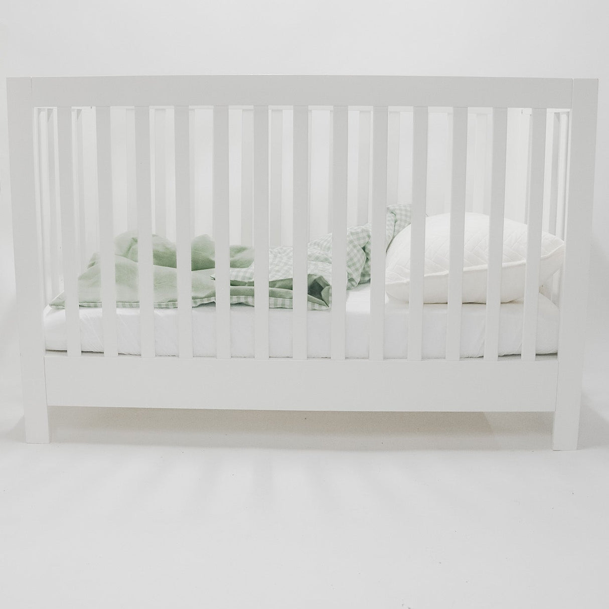 Ivy Gingham Quilted Blanket