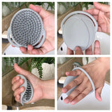 Haakaa Silicone Shampoo Brush 1 pk - HoneyBug 